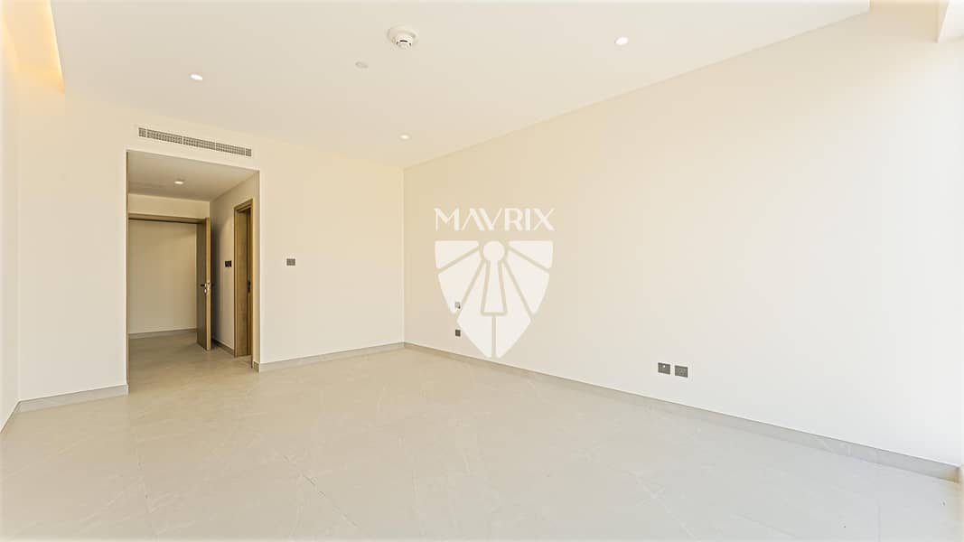 8 Image 8