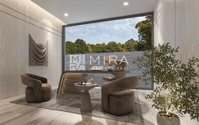 Luxury 6BR Villa | District 11 | Private Pool