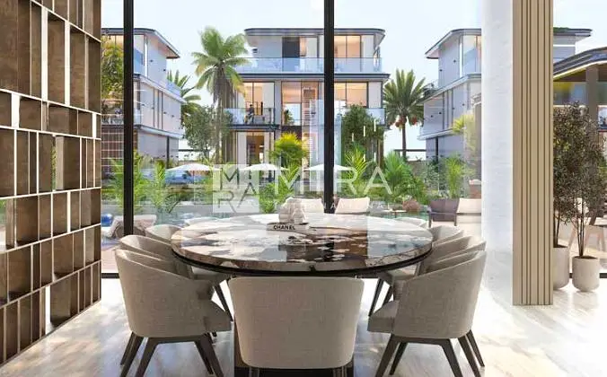 Luxury 6BR Villa | District 11 | Private Pool