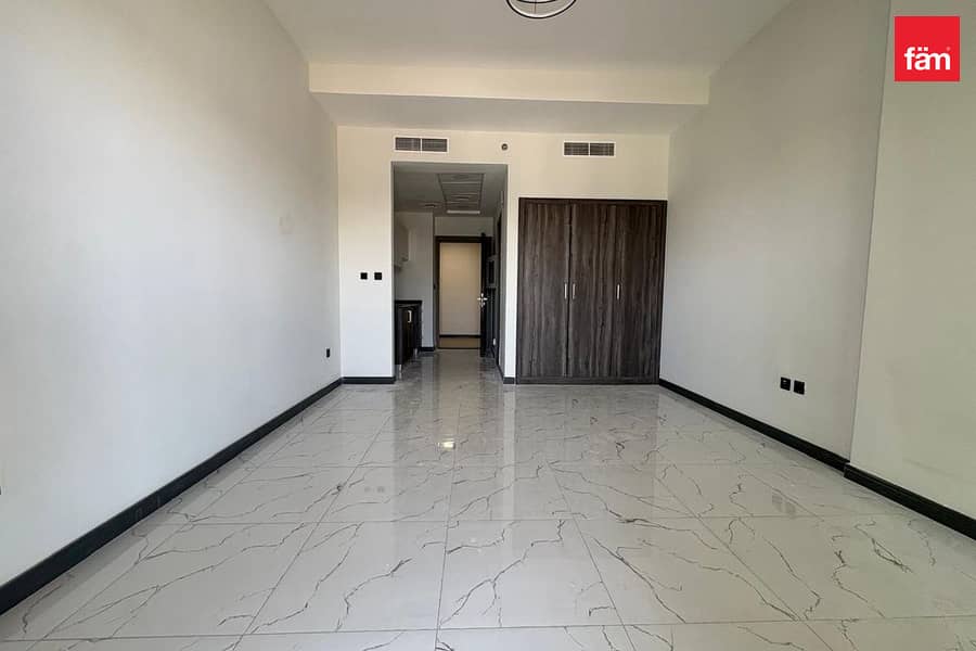 Appartement à Rukan,Rukan Tower,Tower A, 580000 AED - 16984268 Appartement à Rukan,Rukan Tower,Tower A, 580000 AED - 16984268
