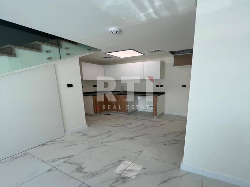 4 Image 4