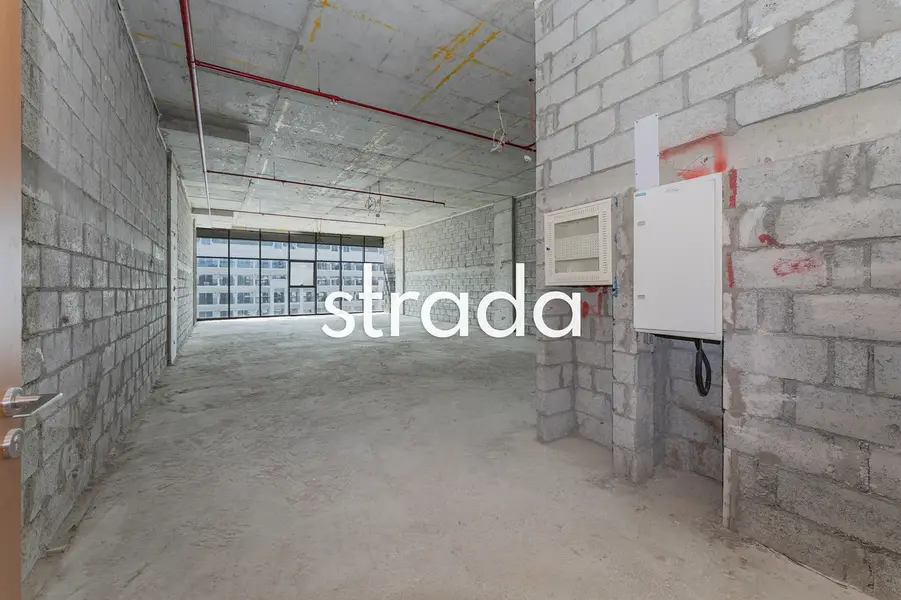 High floor | Corner office | Vacant | Ready