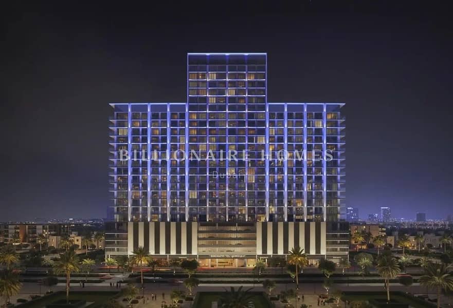 Pool & City Views | Premium Unit | Spacious