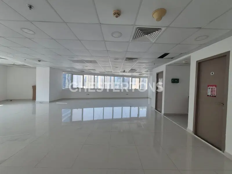 Fitted office | spacious | close to metro