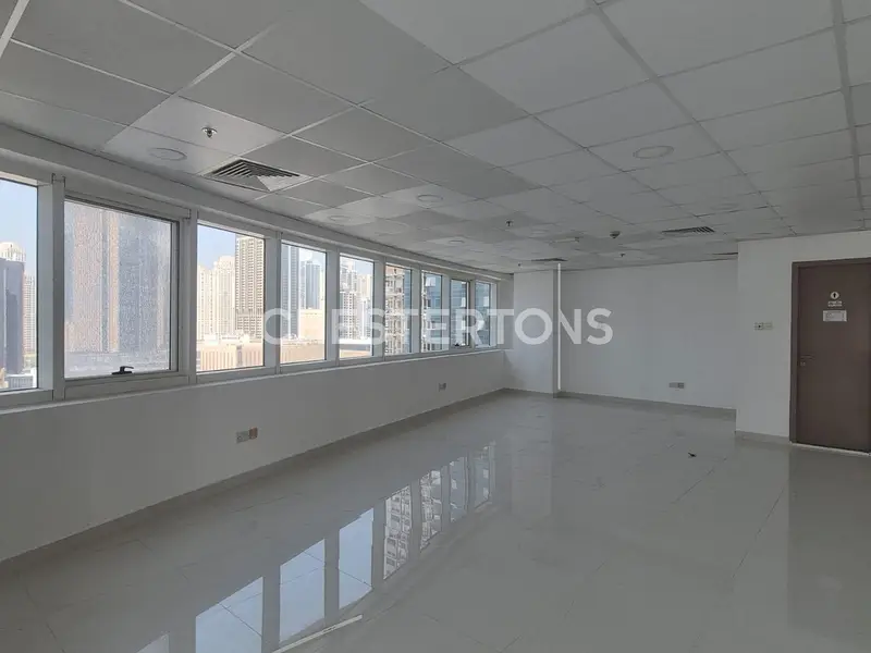 Fitted office | spacious | close to metro
