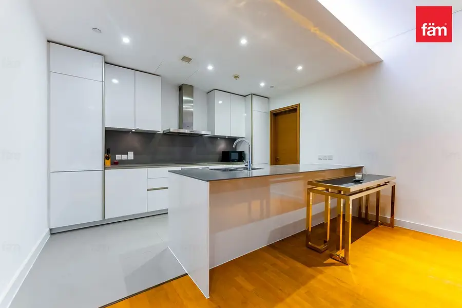 Investors Deal | Bright and Modern Living