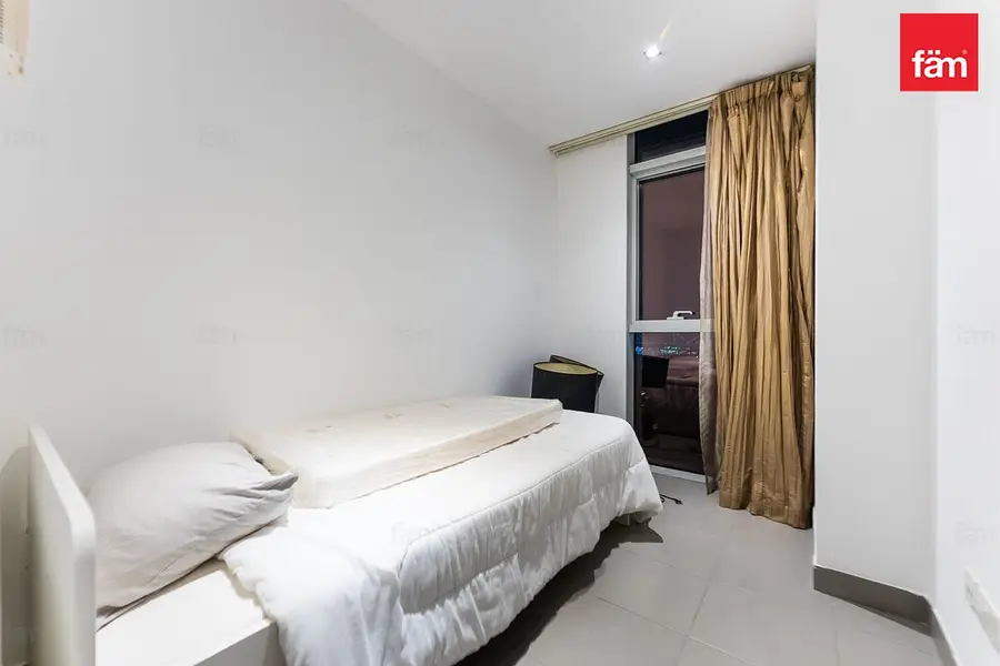 Investors Deal | Bright and Modern Living