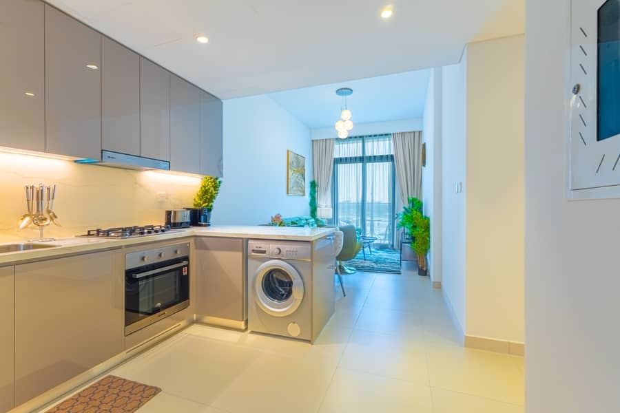 6 Living Room-2. jpg