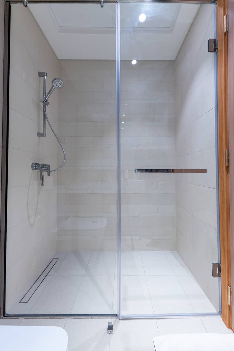 20 Bathrom 1,2. jpg