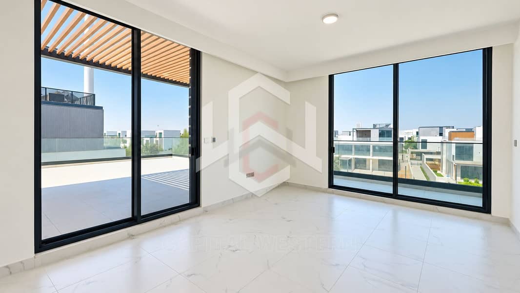 6 Spacious 5-BR+M Villa | Private Garden | Park View