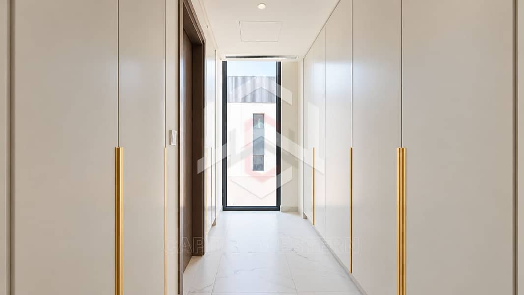 13 5BR VILLA | PRIVATE SWIMMING POOL | READY