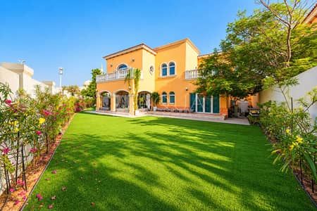 5 Bedroom Villa for Rent in Jumeirah Park, Dubai - Single Row | Massive Plot | Mint Contidion 5 Bedroom Villa for Rent in Jumeirah Park, Dubai - Single Row | Massive Plot | Mint Contidion