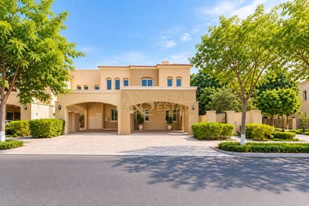 3 habitaciones Townhouse para en Venta en Serena, Dubai - Symmetrical Mediterranean Villa Exterior. png 3 habitaciones Townhouse para en Venta en Serena, Dubai - Symmetrical Mediterranean Villa Exterior. png