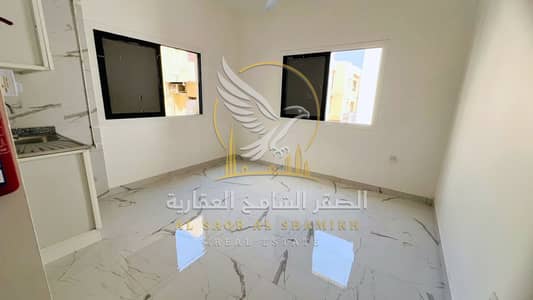 Studio for Rent in Al Mujarrah, Sharjah - استوديو-للا-يجار-0-غرف-المجرة-الشارقة-صورة-العقار-re-001-02. jpg