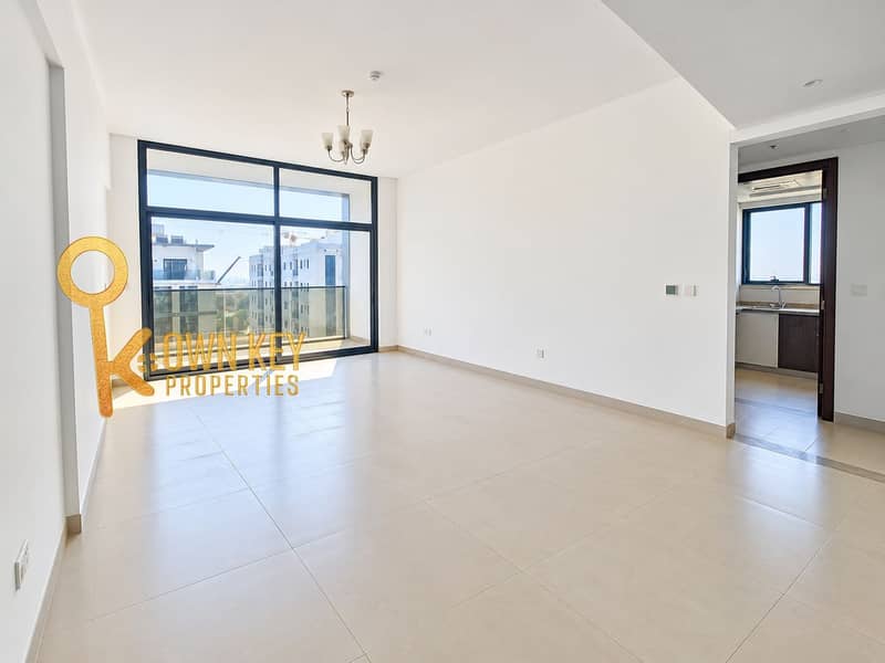 2BR Apartment | Balcony | Road View