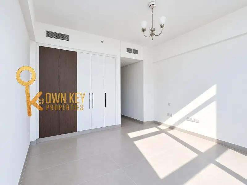 2BR Apartment | Balcony | Road View