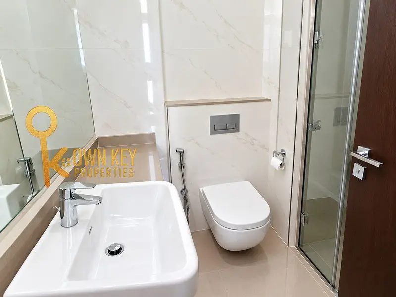 2BR Apartment | Balcony | Road View