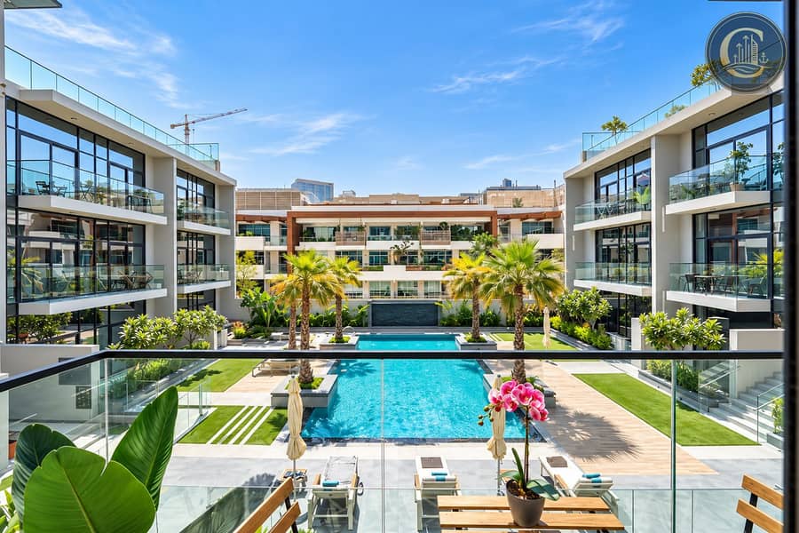 7 Symmetrical Luxury Courtyard Pool. png
