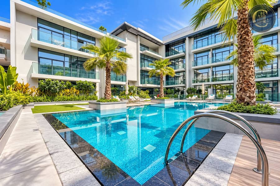 8 Luxury Courtyard Pool Retreat. png