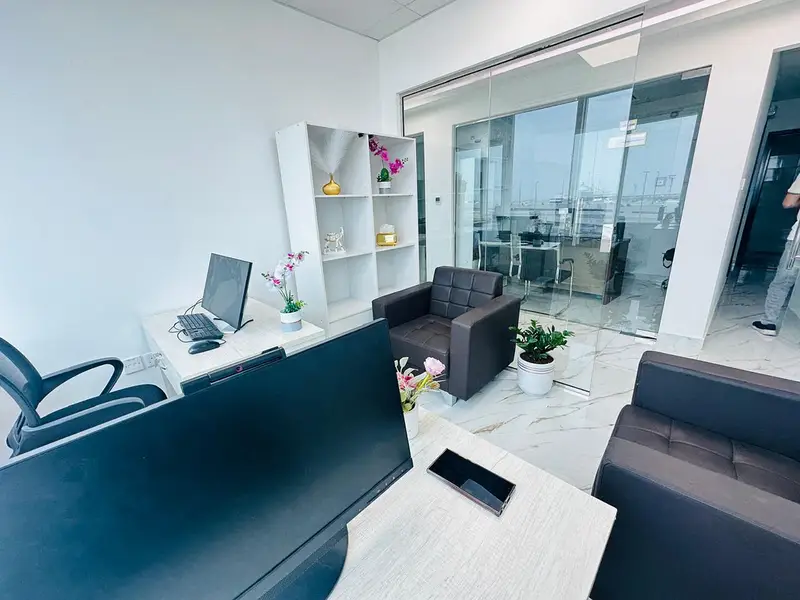 Beautiful Office | Direct from Owner | Near to Metro Station