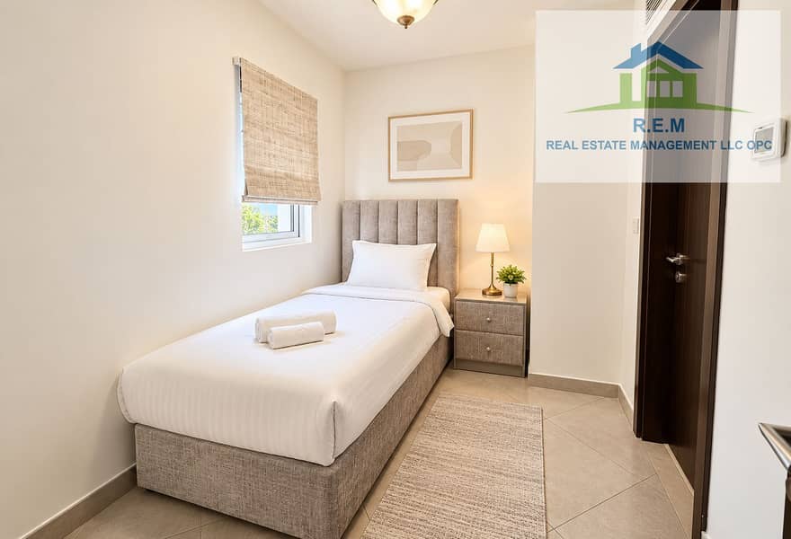 13 Modern Minimalist Single Bedroom. png