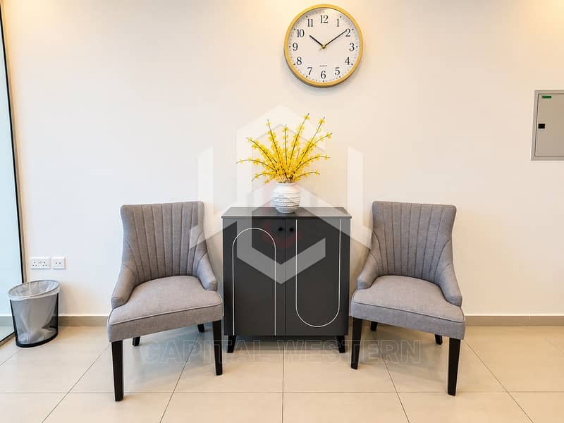 8 Fully furnished | Vacant | Fitted office |