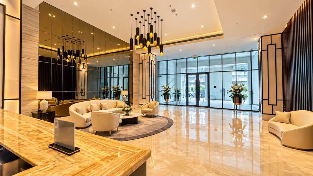 15 Luxurious Golden Modern Lobby. png