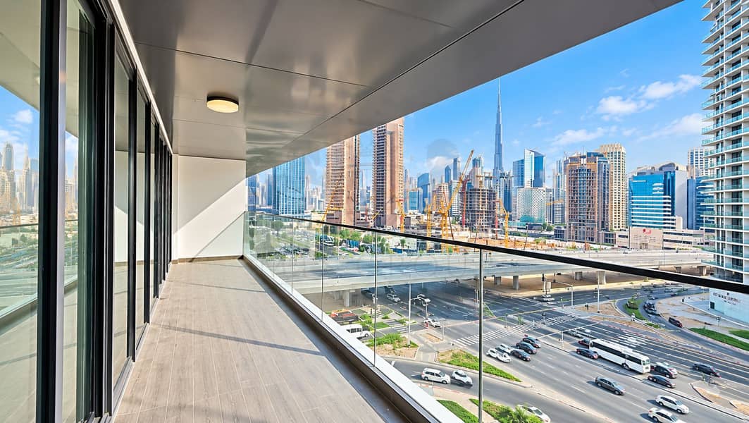 14 Modern Balcony Overlooking Dubai Skyline. png