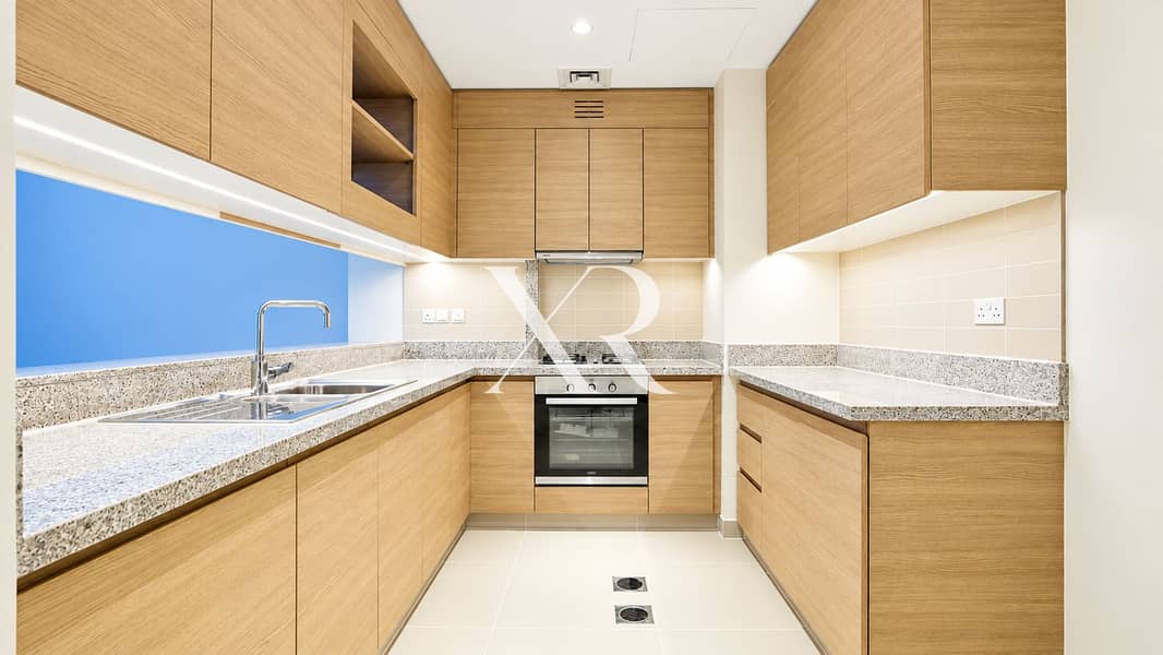 9 Symmetrical Modern Oak Kitchen. png