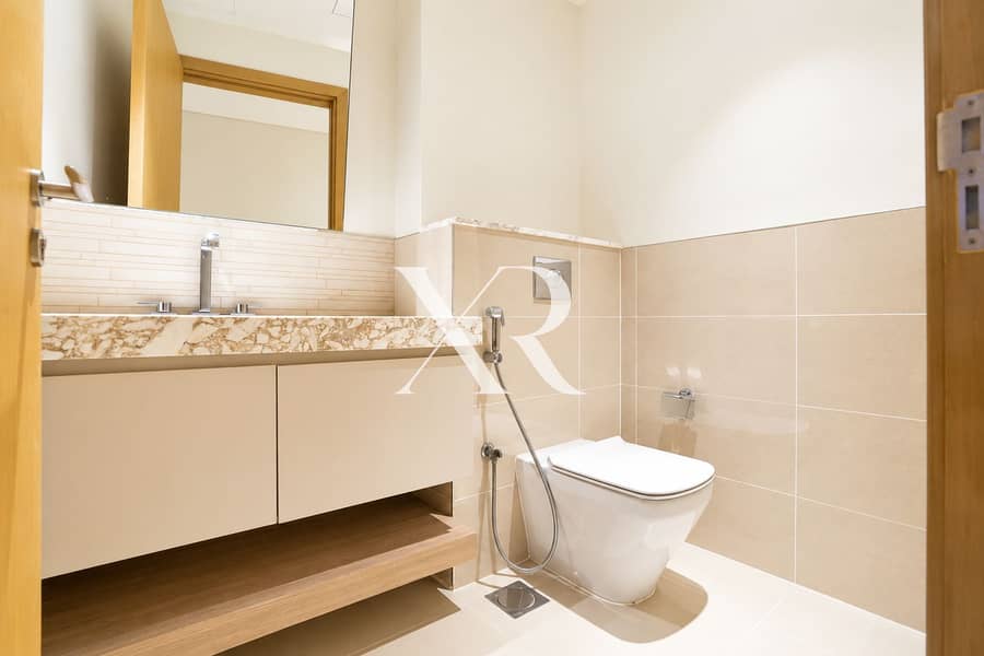 17 Modern Cream and Wood Bathroom. png