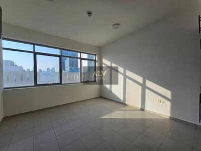 Estudio para en Alquiler en Al Karama, Dubai - Apartamento en Al Karama, 55000 AED - 16986171 Estudio para en Alquiler en Al Karama, Dubai - Apartamento en Al Karama, 55000 AED - 16986171