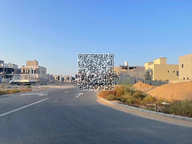 8 e914a85e-723e-469d-997a-2cb985d60947_watermarked. jpeg