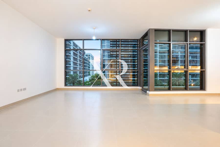9 Empty Modern Apartment with City Views. png