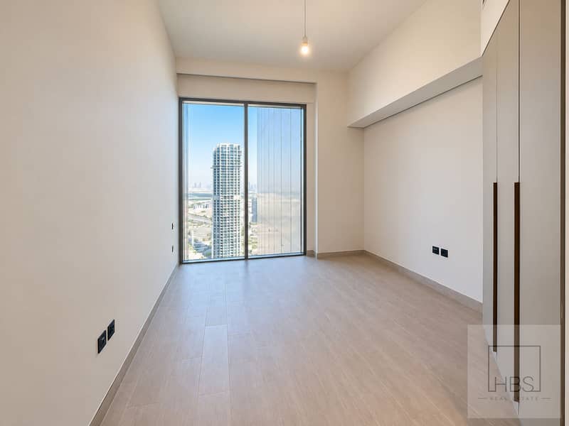 4 Minimalist Apartment with City Views. png