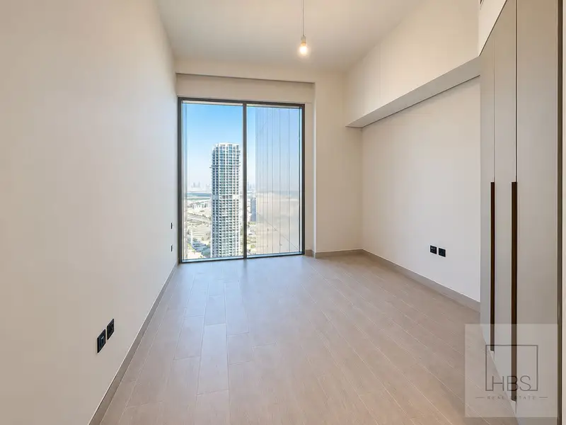 HIGH FLOOR - PREMIUM FINISHING - FITTED KITCHEN
