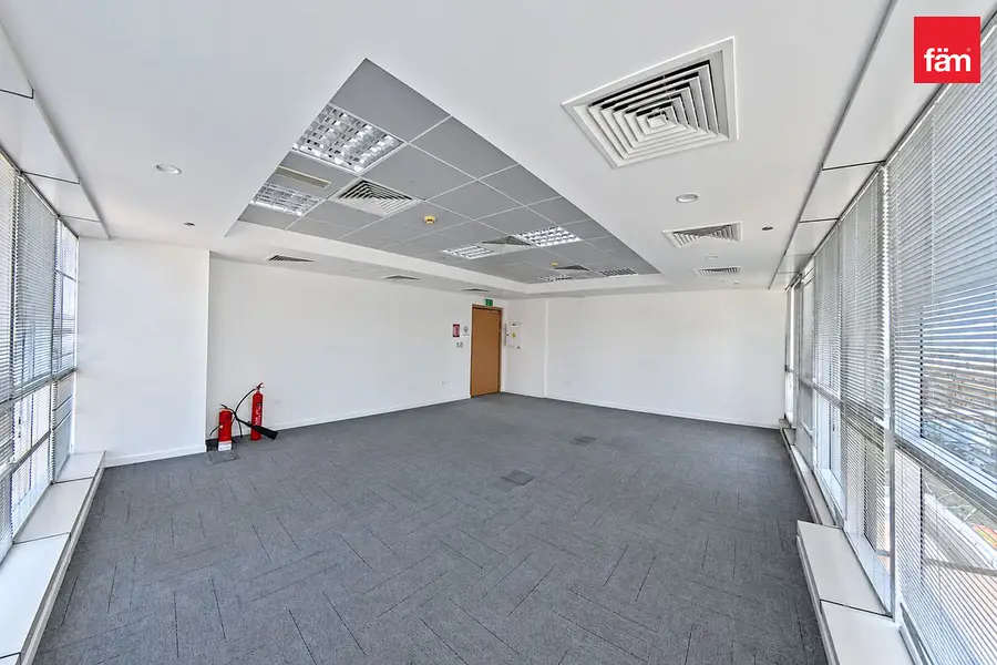 Fitted | Open Layout | Unfurnished