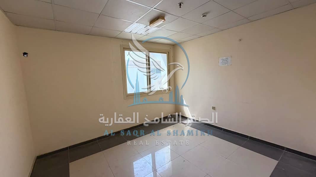 10 warehouse-for-rent-sajja-property-12. jpg
