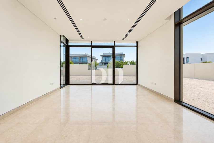 3 images image img