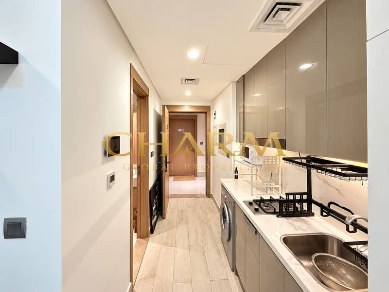 7 Modern Galley Kitchen Hallway. png