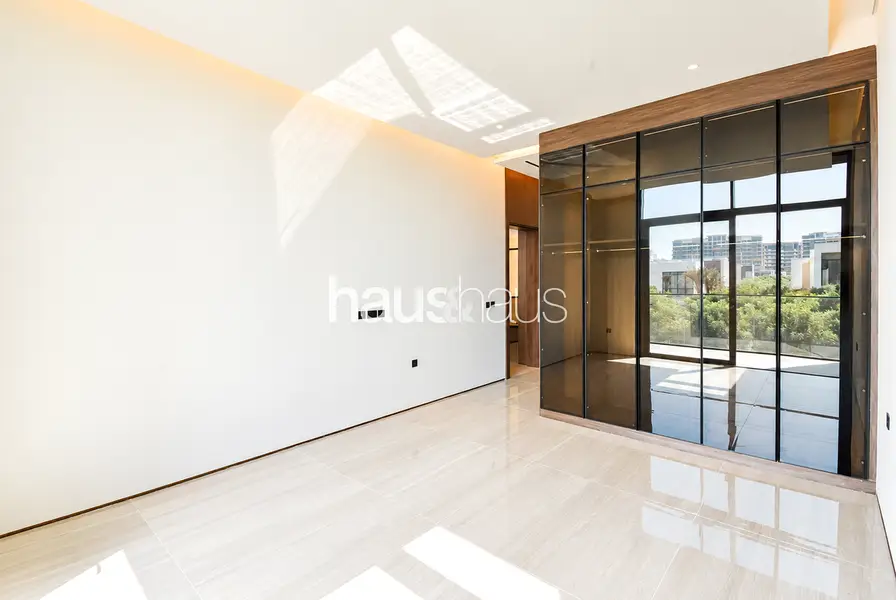 5BR | Premium Finishes | Private Elevator | VOT