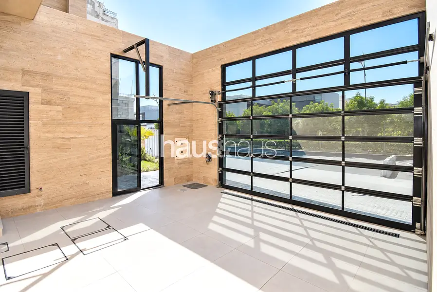 5BR | Premium Finishes | Private Elevator | VOT