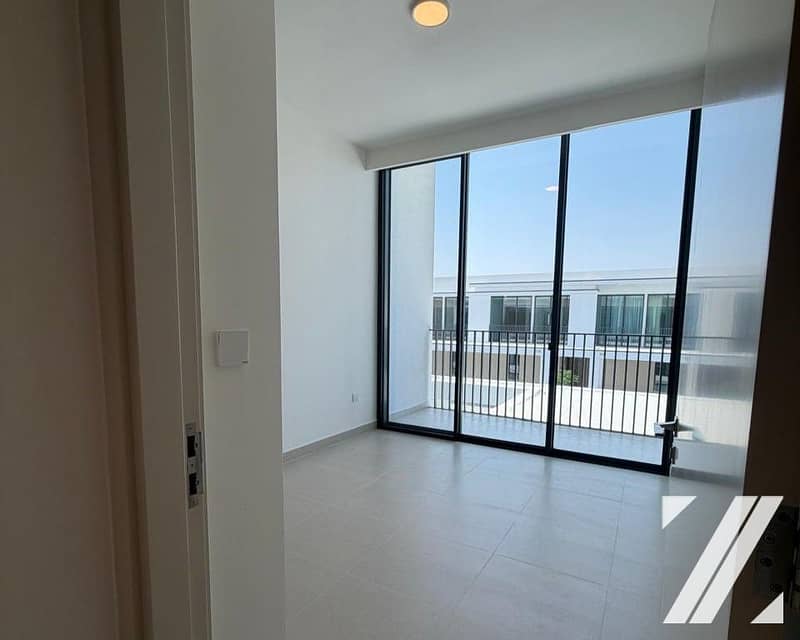 13 WhatsApp Image 2026-10-26 at 2.13. 35 PM (3). jpeg
