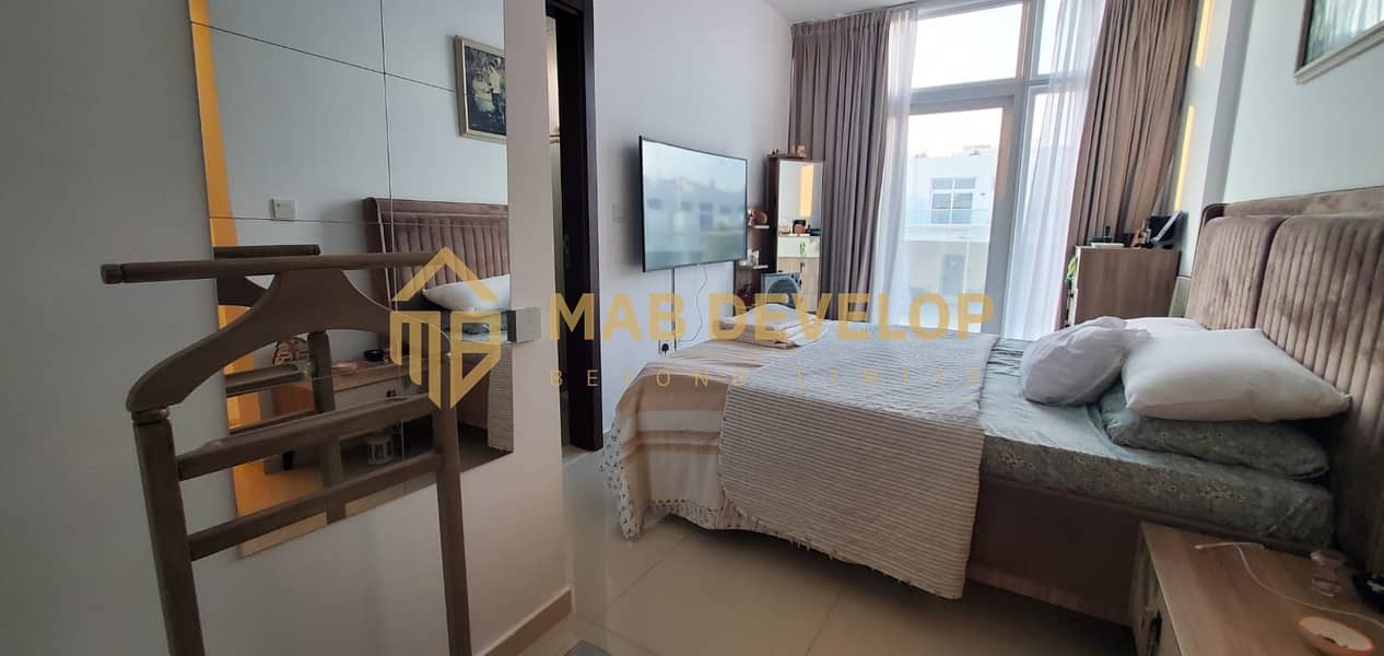 9 37d468a2-695b-4bf1-8f35-5009ae8a91b4. jpg