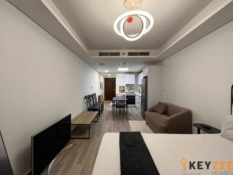 Apartamento en Jumeirah Village Circle (JVC),JVC District 15,Laya Mansion, 45000 AED - 16987709 Apartamento en Jumeirah Village Circle (JVC),JVC District 15,Laya Mansion, 45000 AED - 16987709