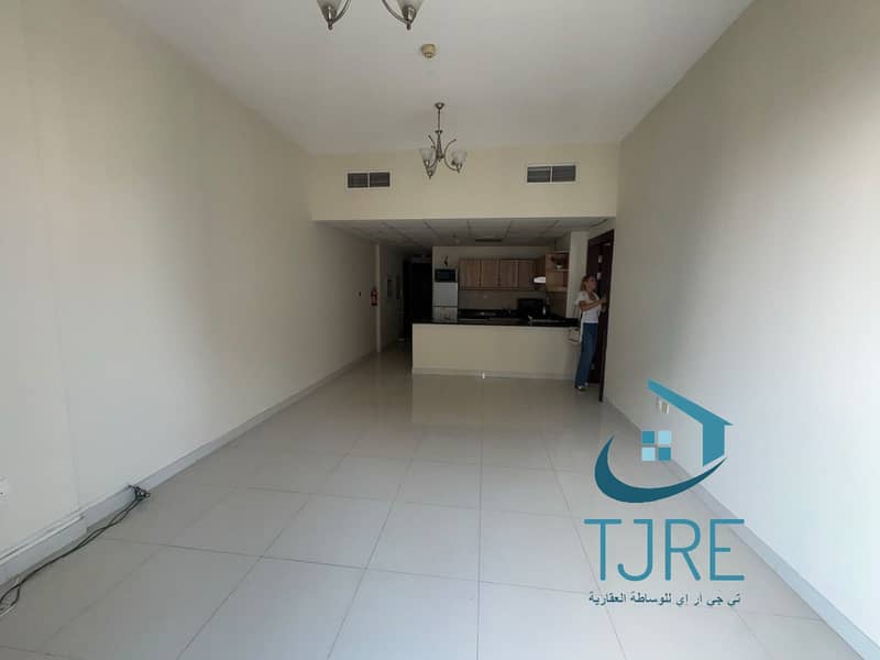 High-Floor Unfurnished 1BR | Balcony | City & Skyline View