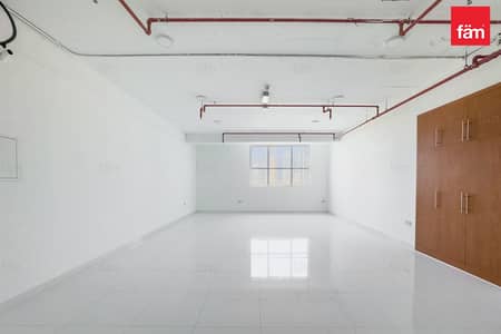 Office for Rent in Jumeirah Lake Towers (JLT), Dubai - Fitted Office | Vacant | Community Expert