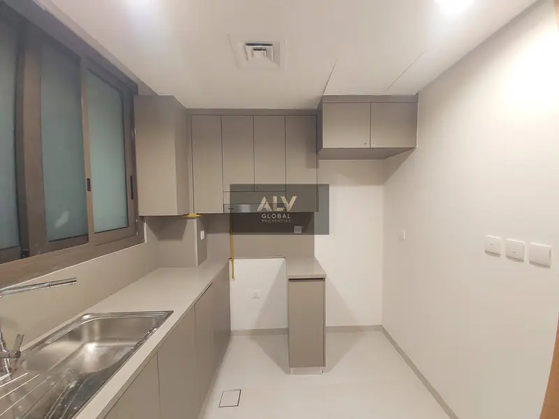 Newly built | Easy access to Exit | Family oriented