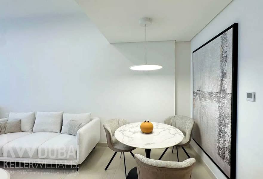 2 property_photo_02_4K. jpg