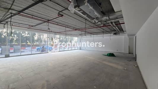 Showroom para en Alquiler en Dubai Investments Park (DIP), Dubai - Sala de exposición en Dubai Investments Park (DIP)，Dubai Investments Park 1，11th Avenue Building, 284580 AED - 16988557