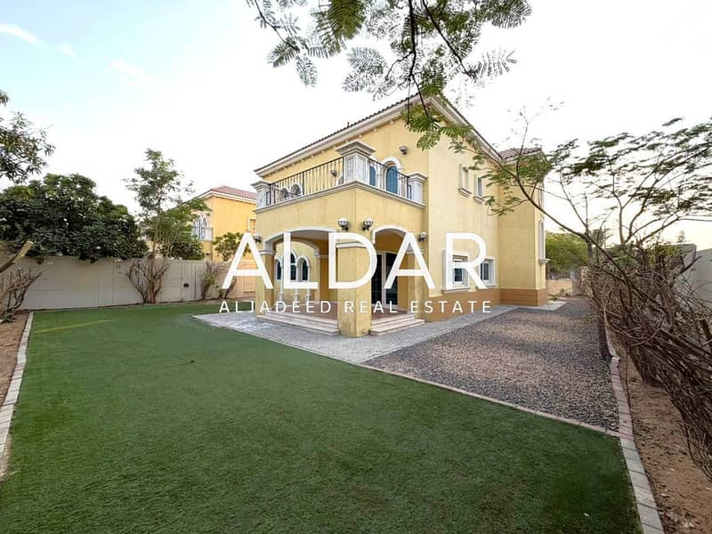 Villa en Jumeirah Park,District 7, 3 dormitorios, 330000 AED - 16988978 Villa en Jumeirah Park,District 7, 3 dormitorios, 330000 AED - 16988978